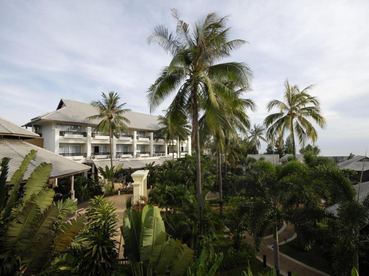 Golden Pine Beach Resort Pran Buri Extérieur photo