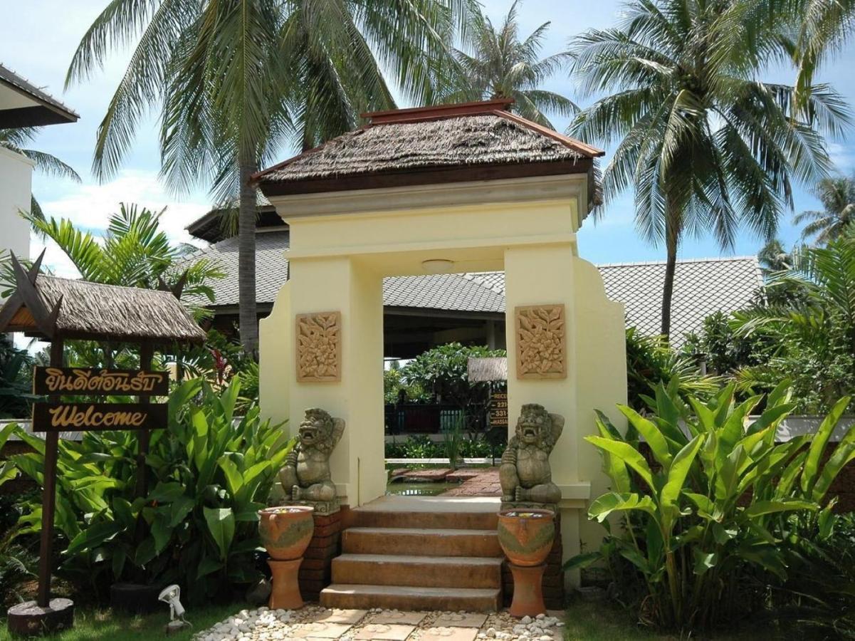 Golden Pine Beach Resort Pran Buri Extérieur photo