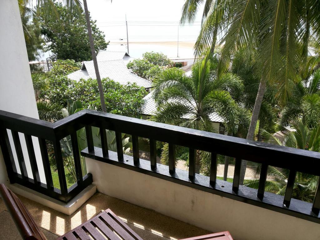 Golden Pine Beach Resort Pran Buri Extérieur photo
